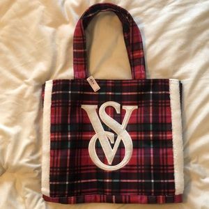 New with tags Victoria Secret tote